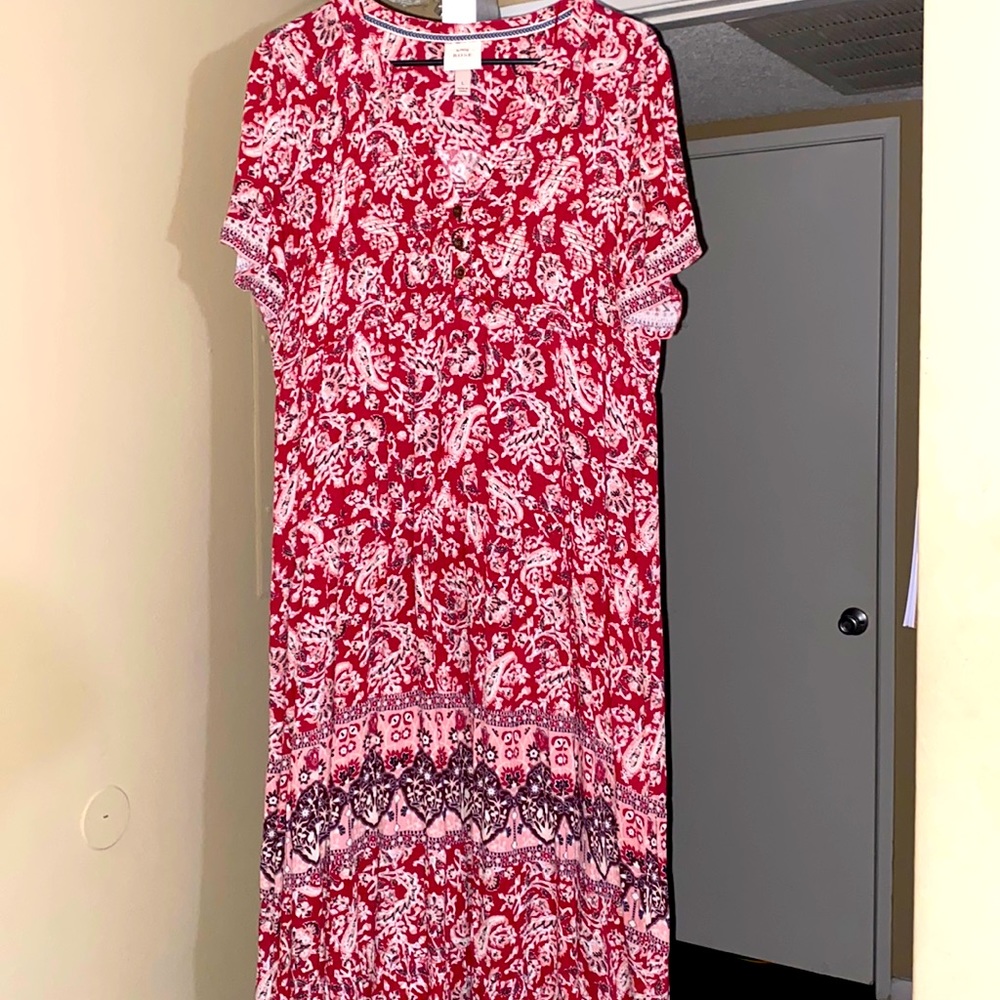 It’s a long dress, only worn once, Target brand